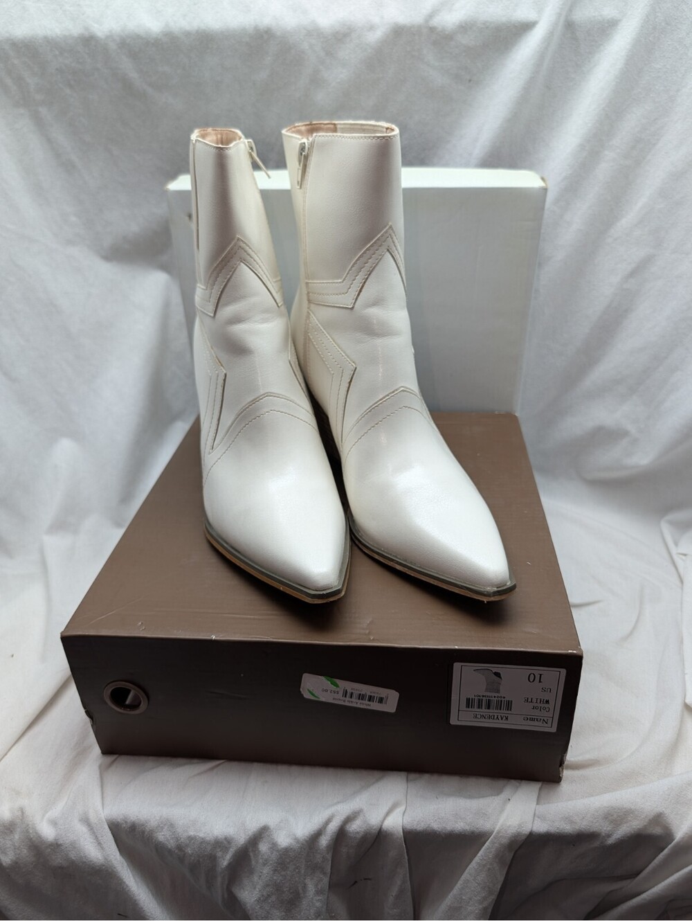 Oasis Society Womens Booties Ivory 10 Embossed Kaydence Heels Pointy Toe
